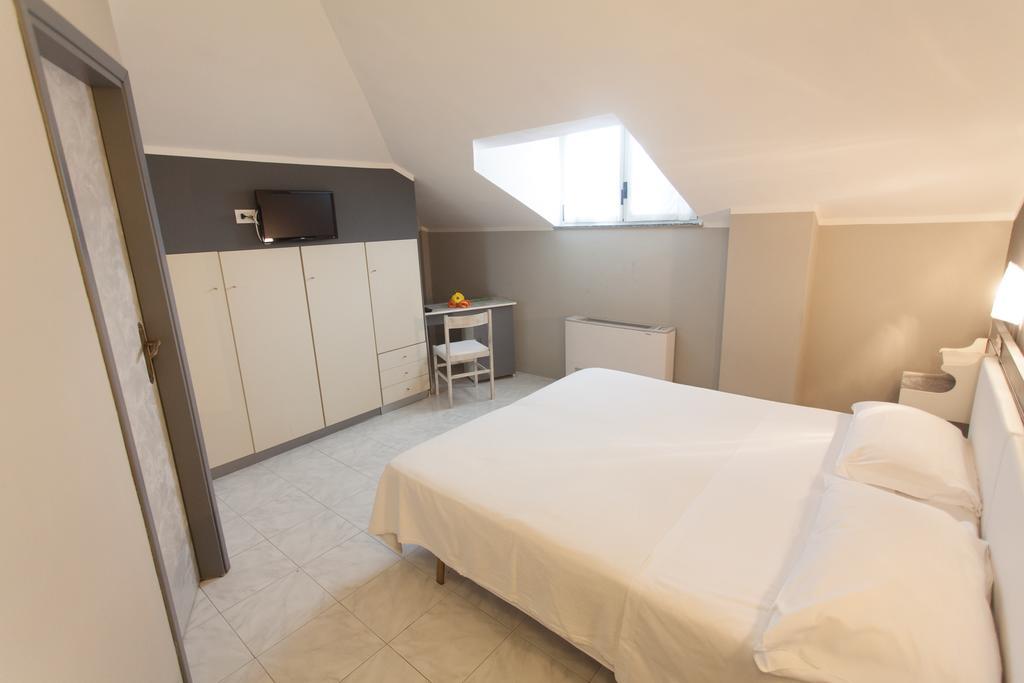 Hotel Roma Salsomaggiore Terme Bagian luar foto