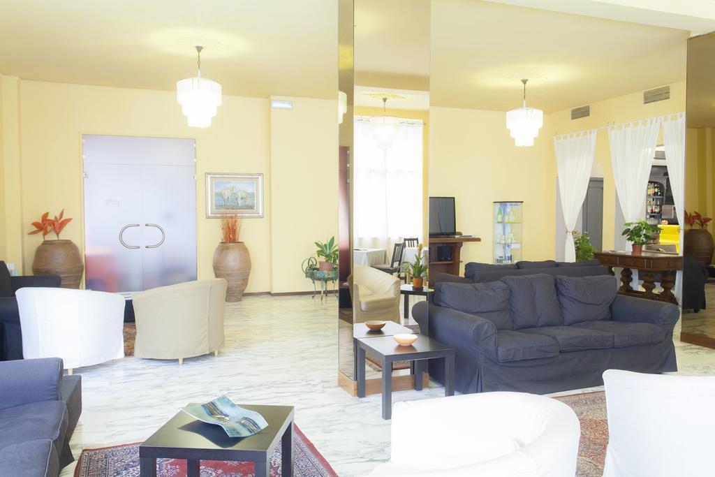 Hotel Roma Salsomaggiore Terme Bagian luar foto