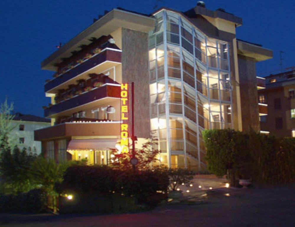 Hotel Roma Salsomaggiore Terme Bagian luar foto